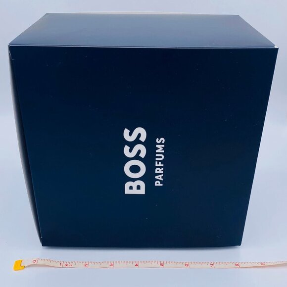 Hugo Boss Soccer Ball Set ,Black Ball with Inflator Pump, Size 5,Gift Boxed-NEW - Picture 5 of 12
